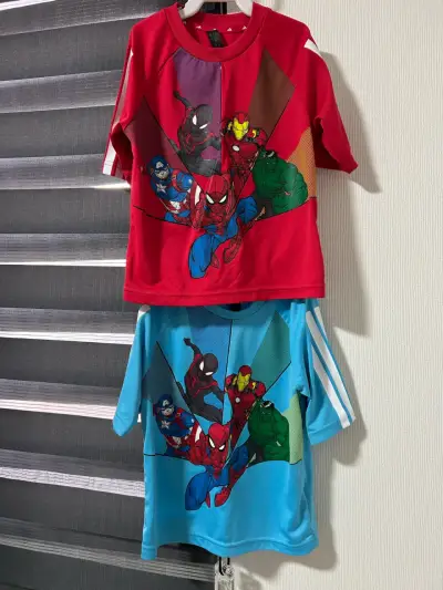 Conjunto de poleras Spiderman Adidas - miniatura 2