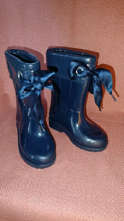 Botas de goma azul para niña - miniatura 1