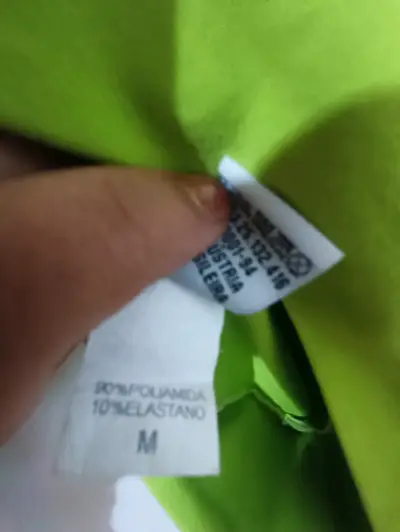 Polera deportiva verde - miniatura 5