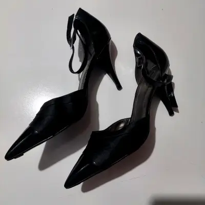 Zapatos de tacón negro - miniatura 6