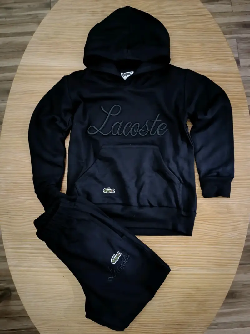Conjunto negro Lacoste niño