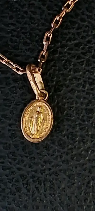 Collar dorado elegante - miniatura 2