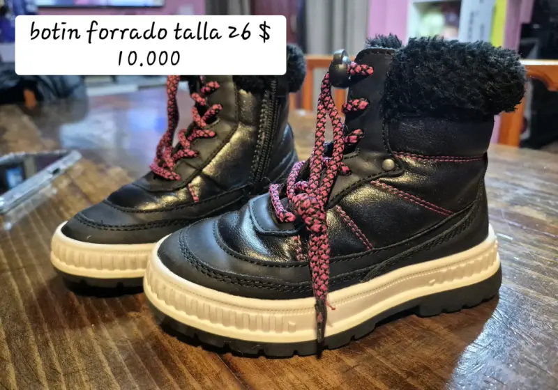 Botines forrados talla 26