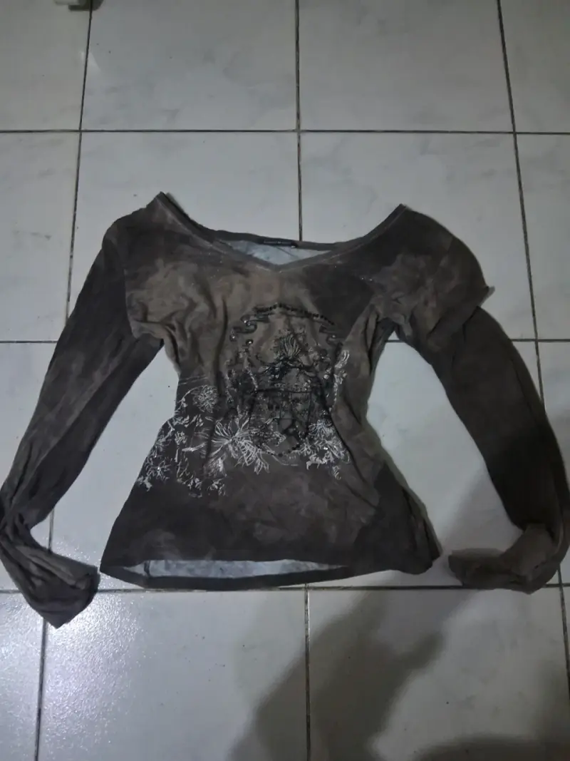 Top negro con diseño de calavera - 2