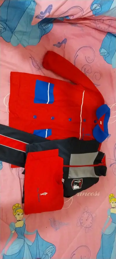 Uniforme escolar completo - miniatura 3
