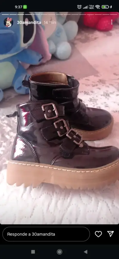 Botines negros con hebillas - miniatura 1