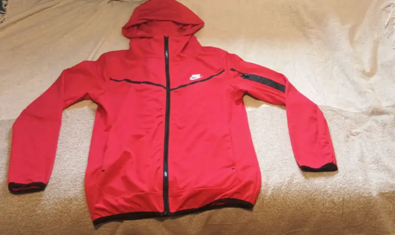 Chaqueta deportiva roja Nike - 2