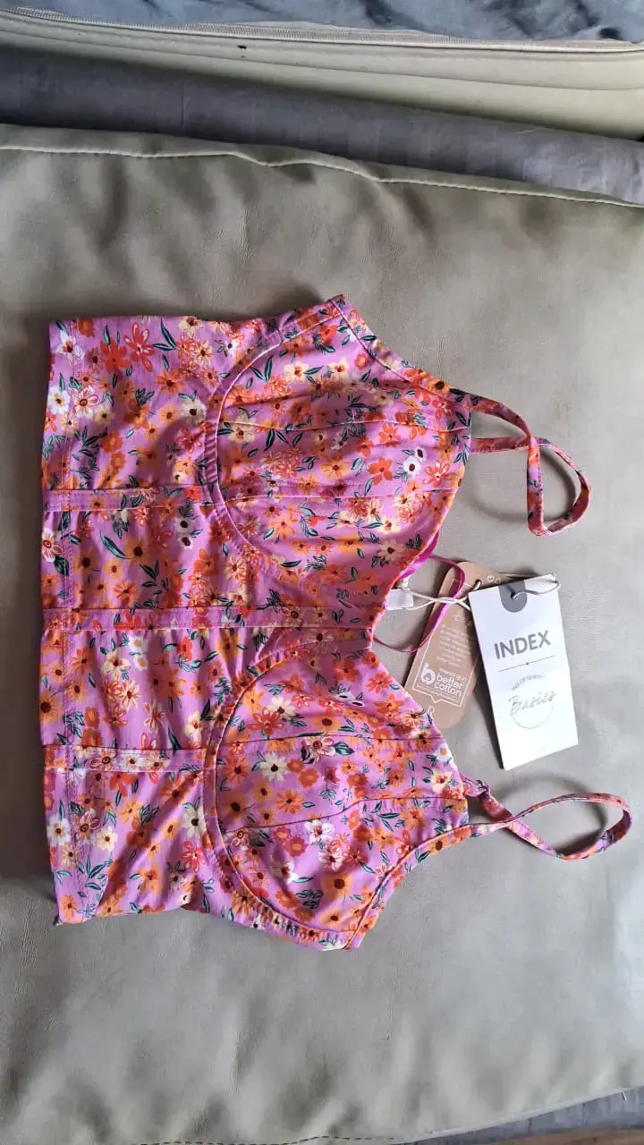 Top floral rosado nuevo