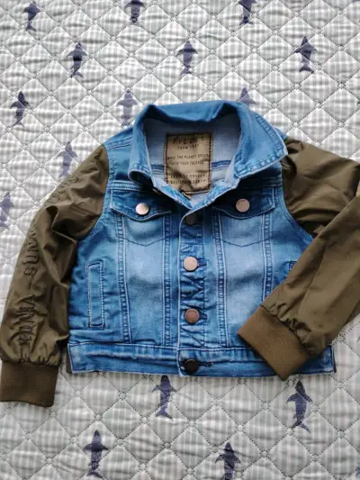 Chaqueta polar roja bebé - miniatura 3