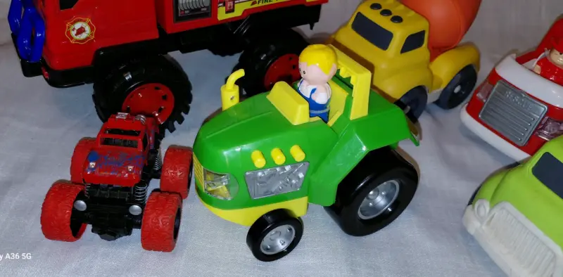 Set de vehículos de juguete infantil - 3