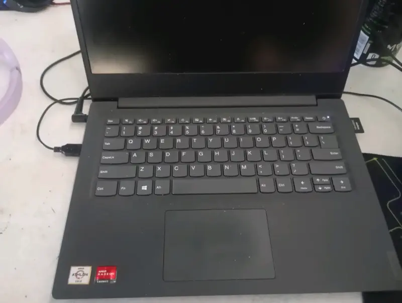 Notebook Lenovo v14 - 1