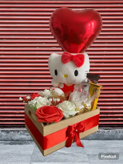 Arreglo de regalo con peluche - miniatura 2