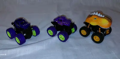 Set de camiones monstruo juguetes - miniatura 1