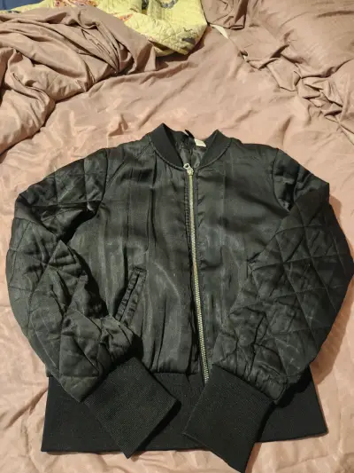 Chaqueta bomber negra - miniatura 2
