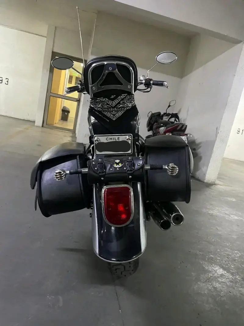 Moto Hyosung V-Twin gris - 4
