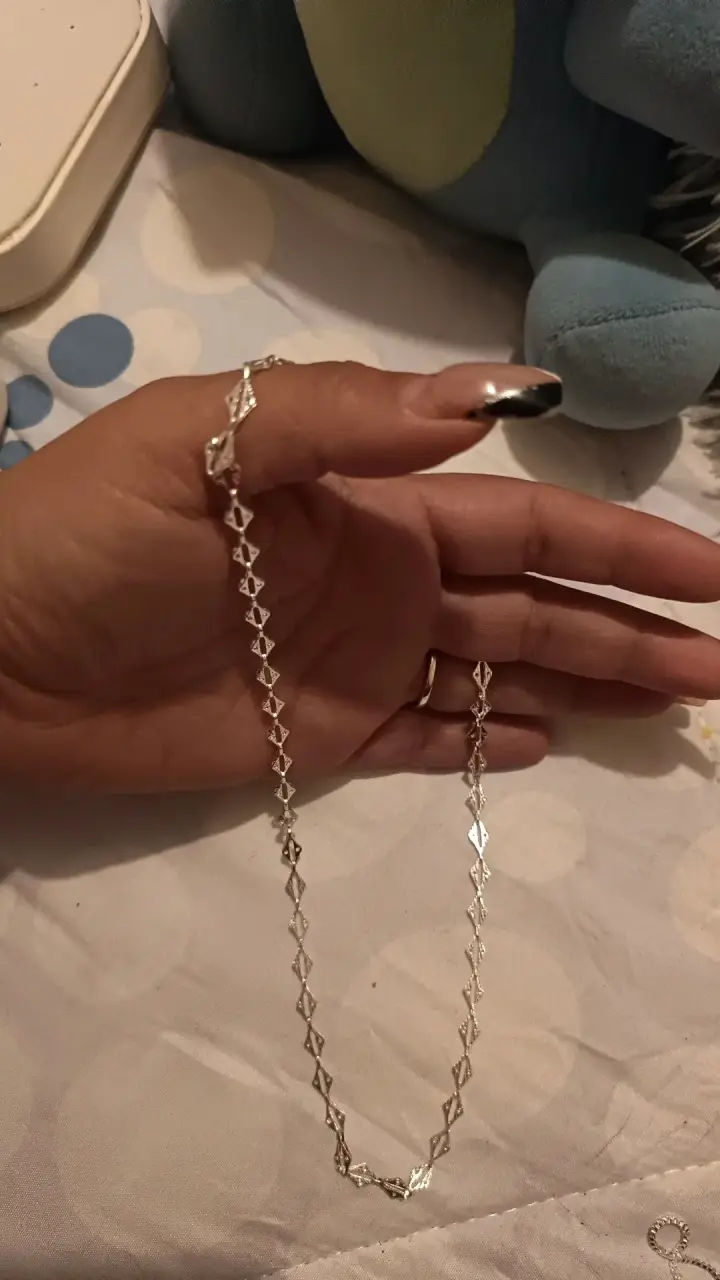 Collar de plata elegante