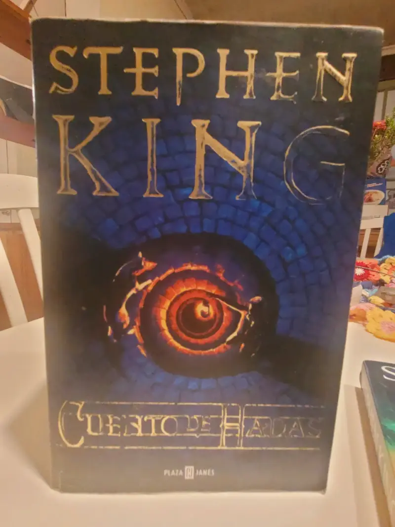 Cuento de Hadas Stephen King / No tengas miedo - 1