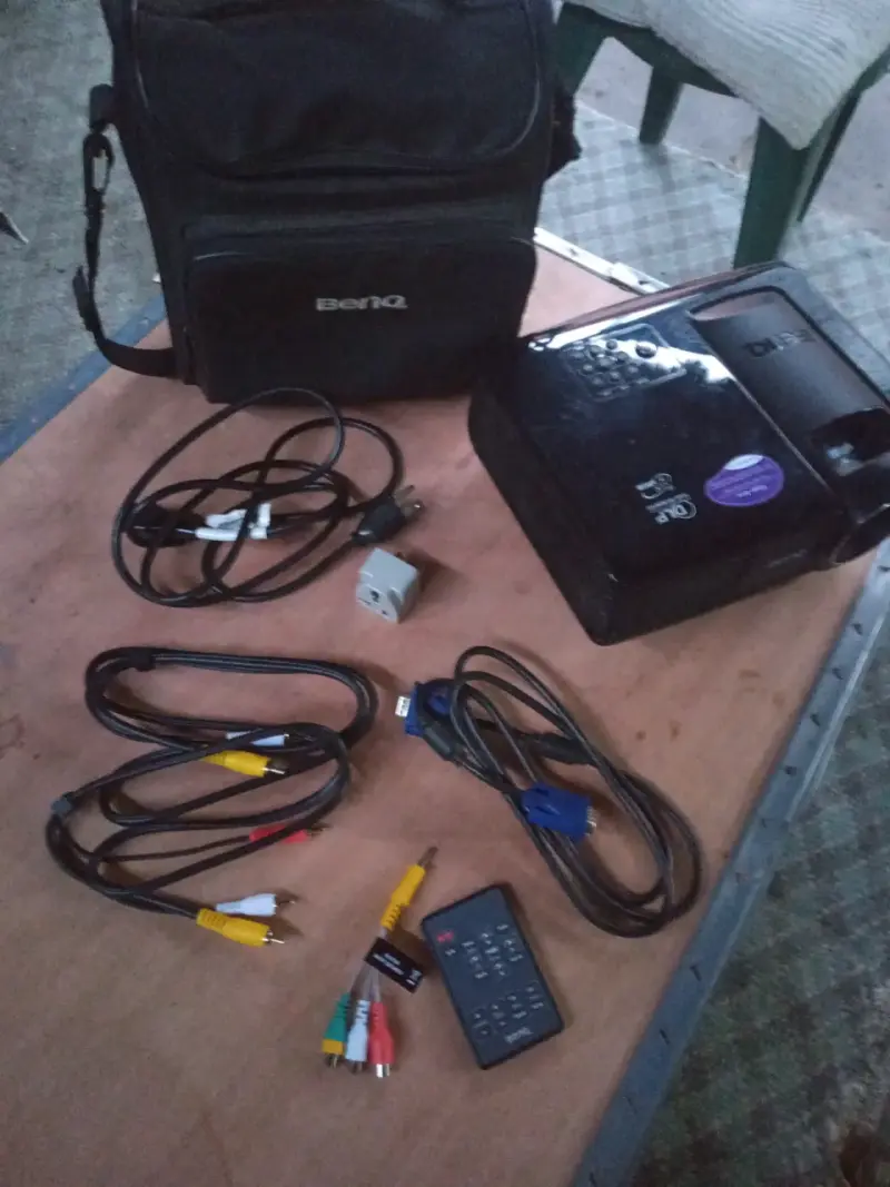 Proyector BenQ completo con accesorios - 1