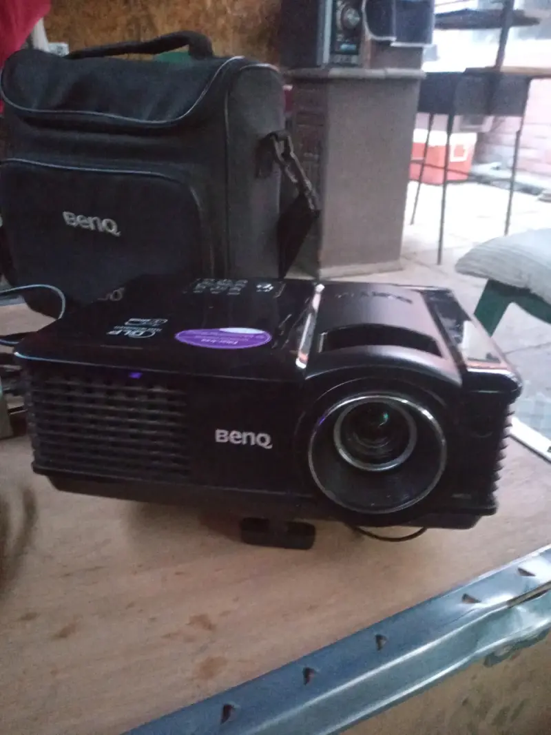 Proyector BenQ completo con accesorios - 2