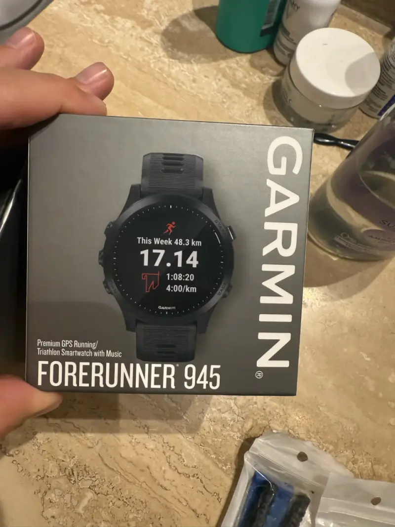 Reloj Garmin Forerunner 945 - 2