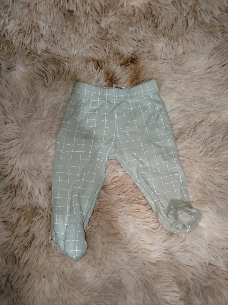 Pantalón bebé verde cuadriculado