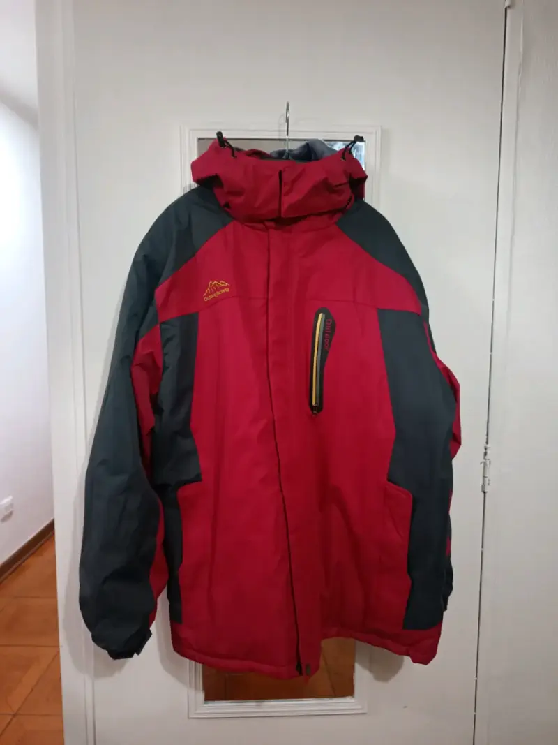 Chaqueta outdoor roja y negra - 2