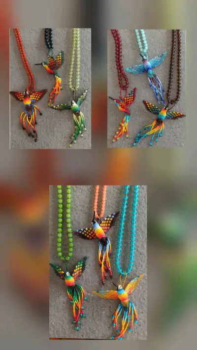 Collar, llavero Colibrí mostacillas finas. - miniatura 1