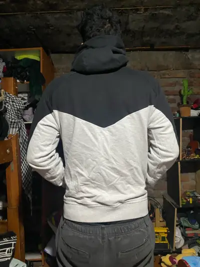 Polerón nike tesh - miniatura 3