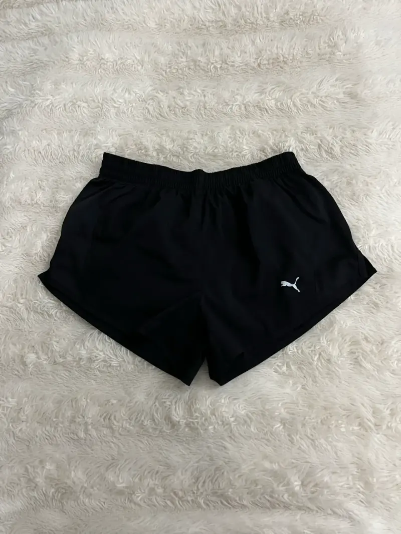 Shorts deportivos negros Puma - 1