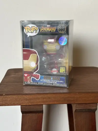 Funko Pop Iron Man Exclusiva Lights Up # 380 - miniatura 1