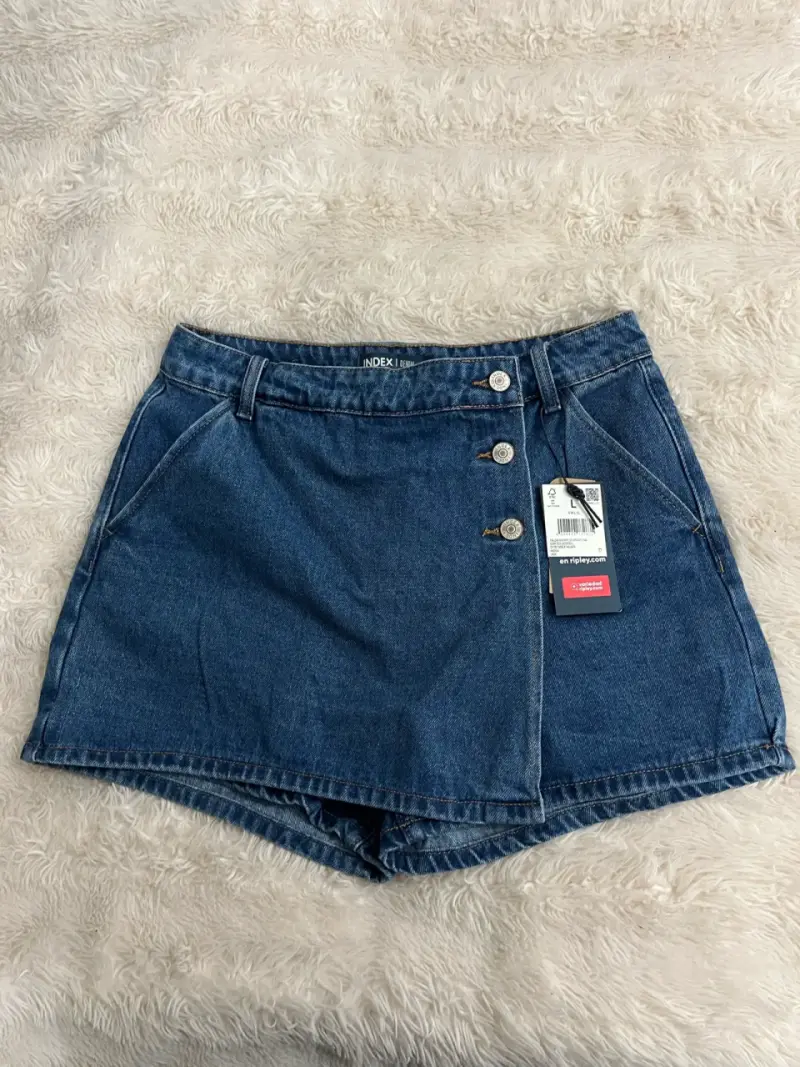 Short de mezclilla con botones - 1