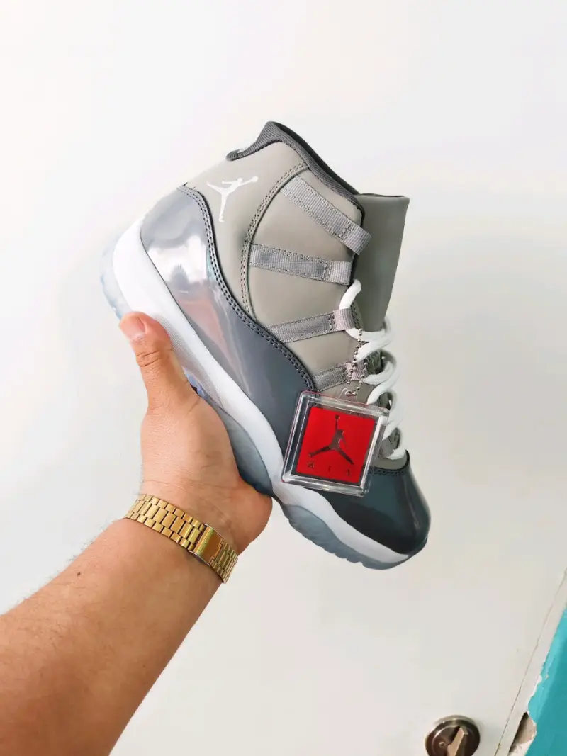 Zapatillas Jordan retro 11 Grey G5 - 1