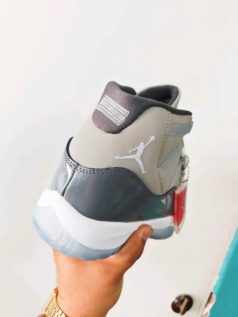 Zapatillas Jordan retro 11 Grey G5 - 2