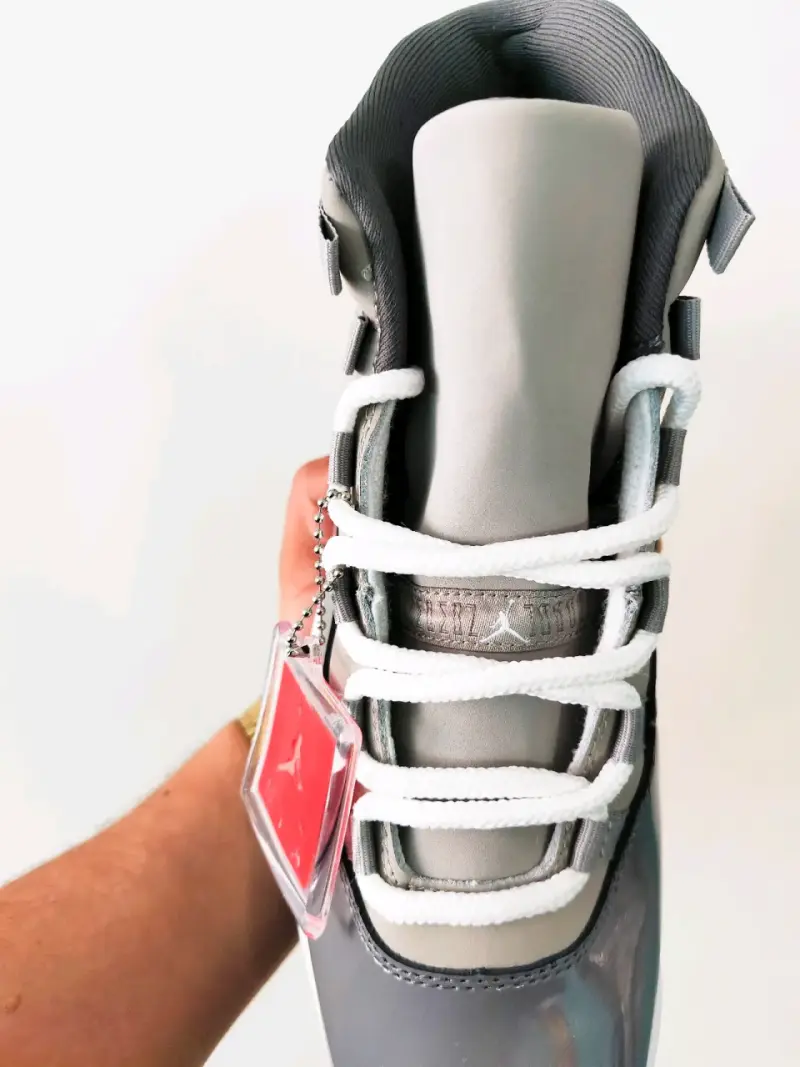 Zapatillas Jordan retro 11 Grey G5 - 3