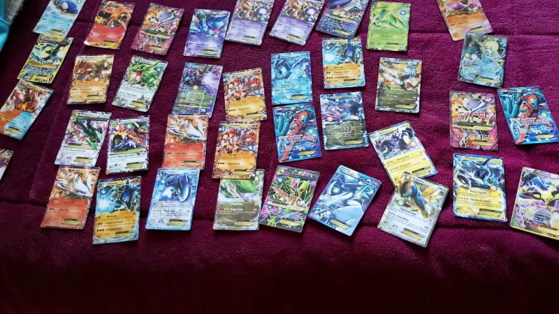 Colección de cartas Pokémon - 3
