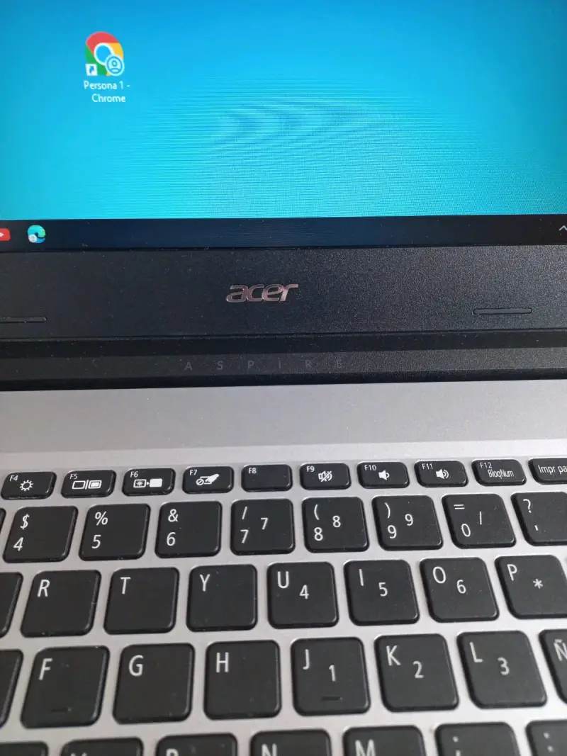 Laptop Acer 15 pulgadas - 4