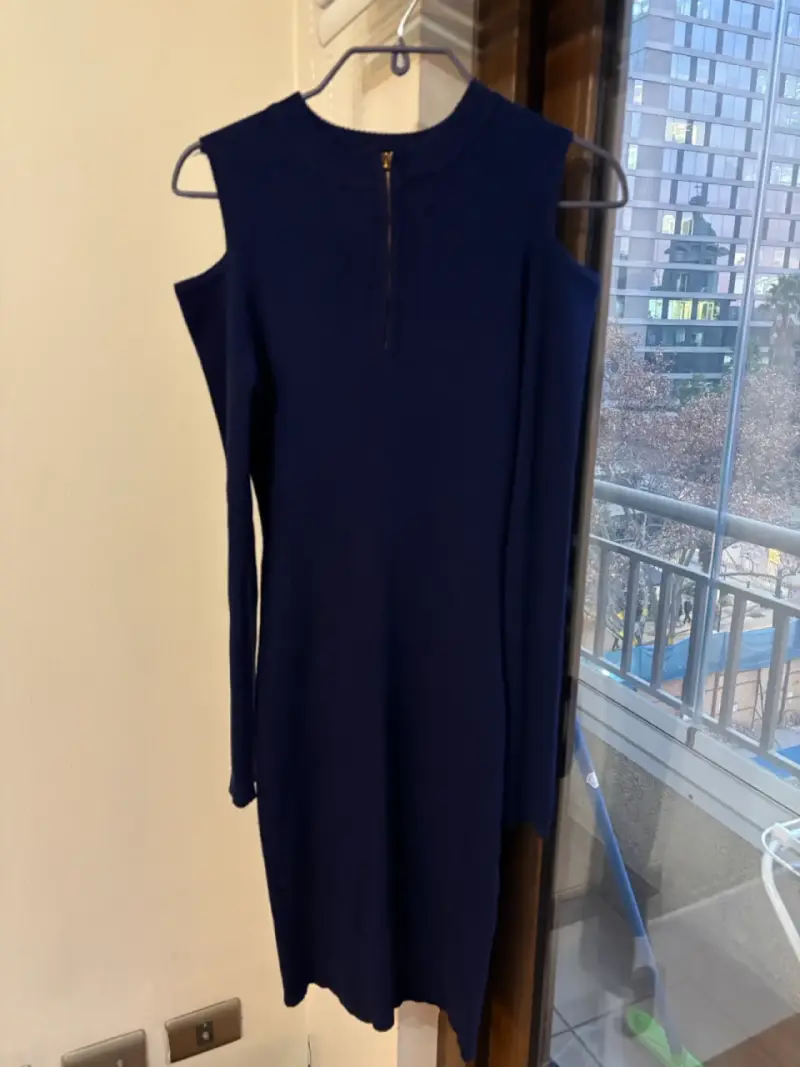 Vestido azul marino corte hombros - 1