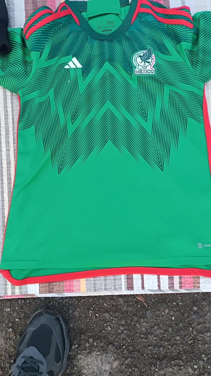Camiseta verde selección México pantalón Calvin ke - 1