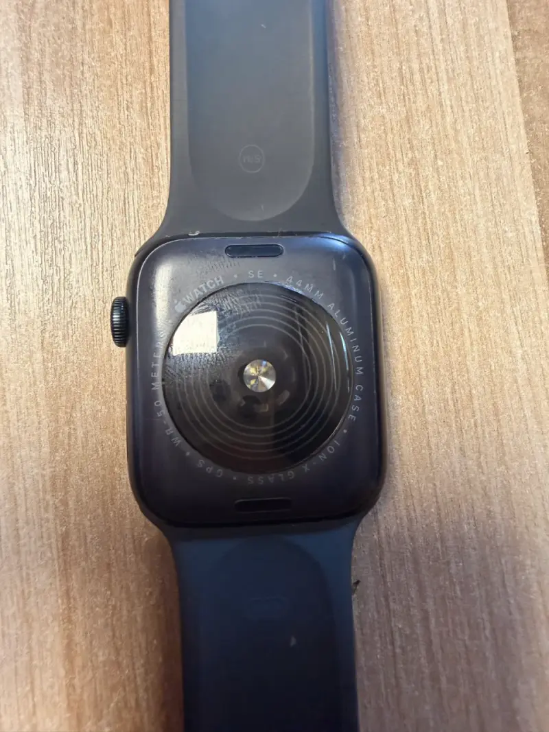 Apple Watch SE 44mm - 2