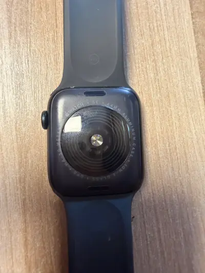Apple Watch SE 44mm - miniatura 2