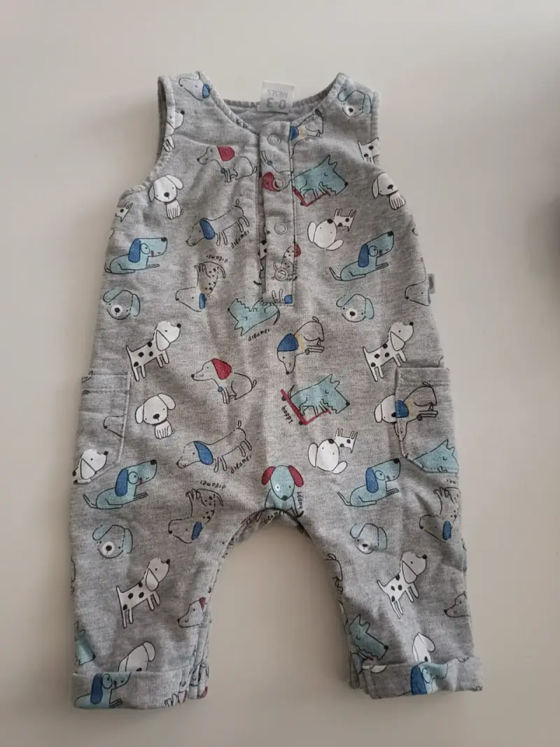 Enterito bebé gris estampado
