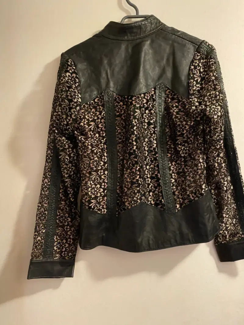 Chaqueta negra encaje con aplicaciones cuero - 4