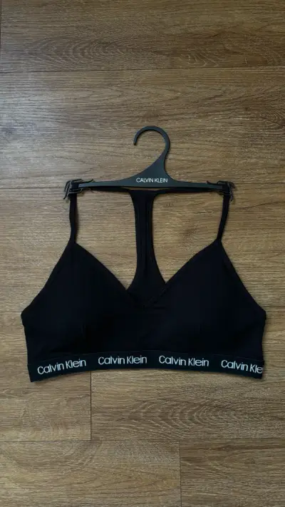 Peto deportivo Calvin Klein Talla L - miniatura 1