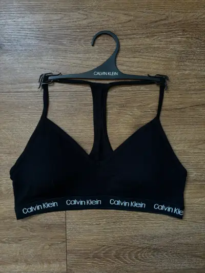 Peto deportivo Calvin Klein Talla L - miniatura 2