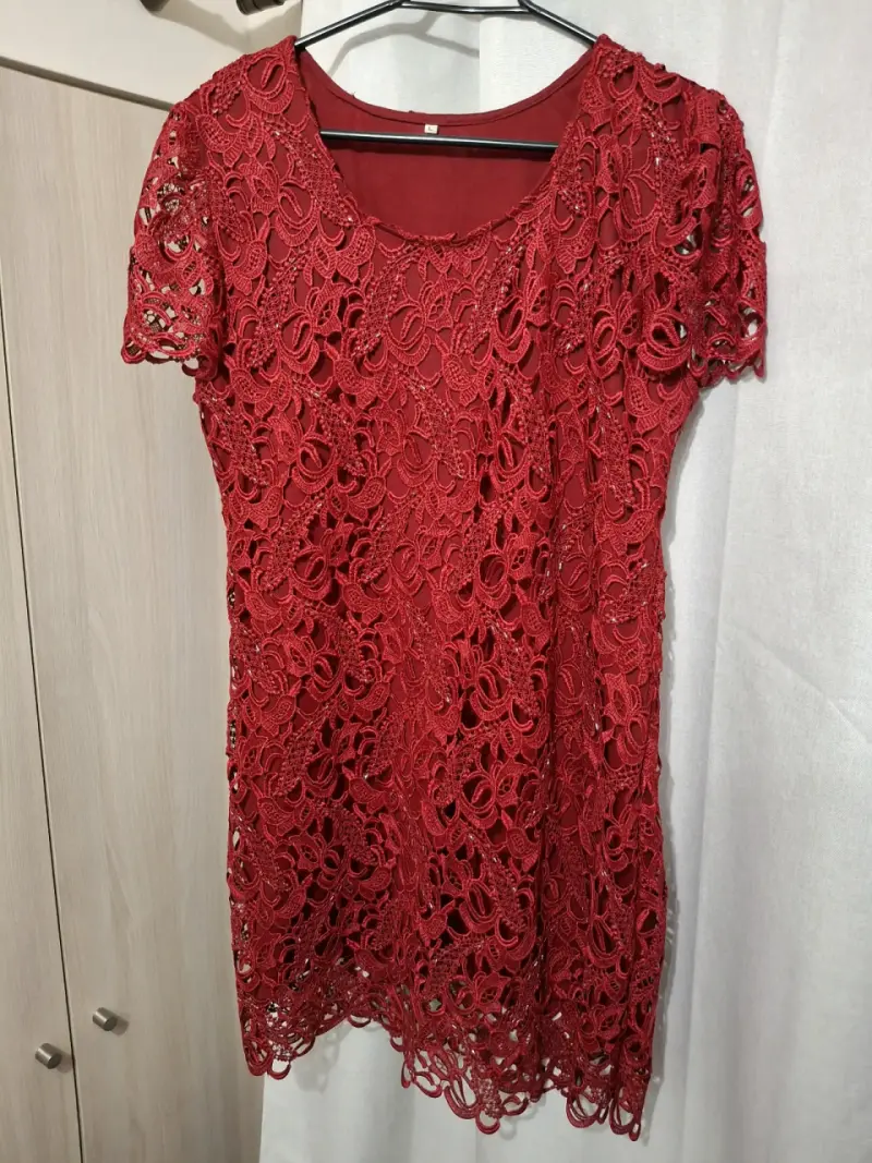 Vestido encaje rojo elegante - 1