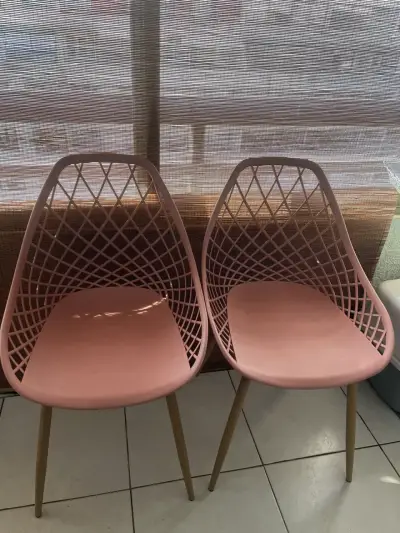 4  sillas modernas rosadas - miniatura 1