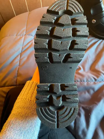 Botines de cuero negros - miniatura 4