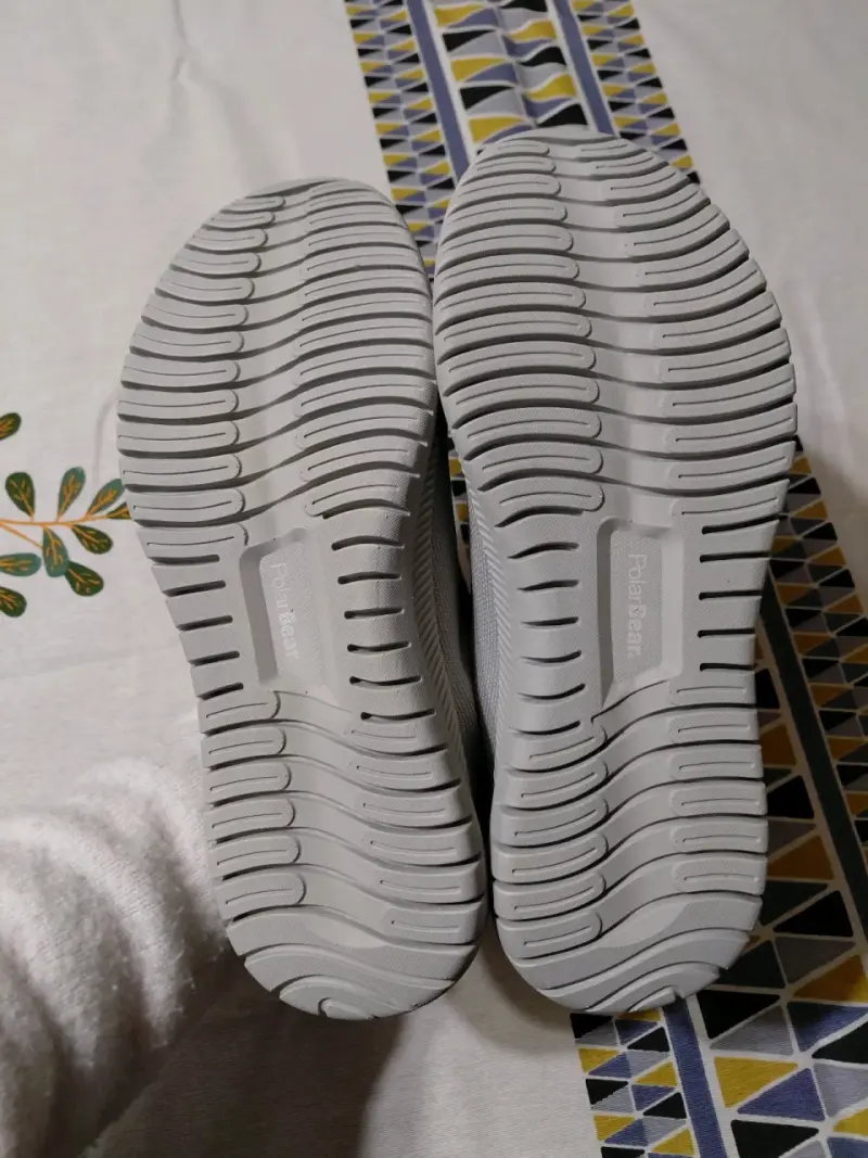 Zapatillas Deportivas Grises Nuevas - 2