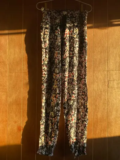 Pantalones estampados flojos - miniatura 1