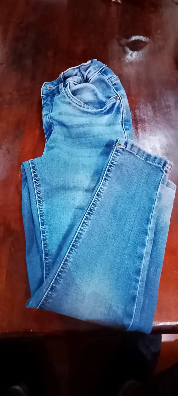 Jeans azul clásico talla 8